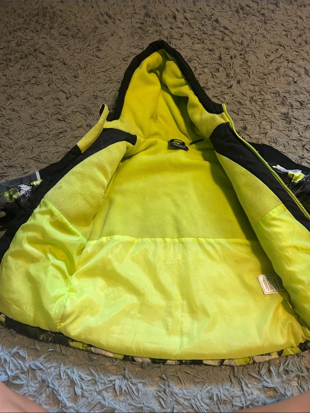 Spyder Kids Black and Neon Yellow Geometric Puffer Jacket